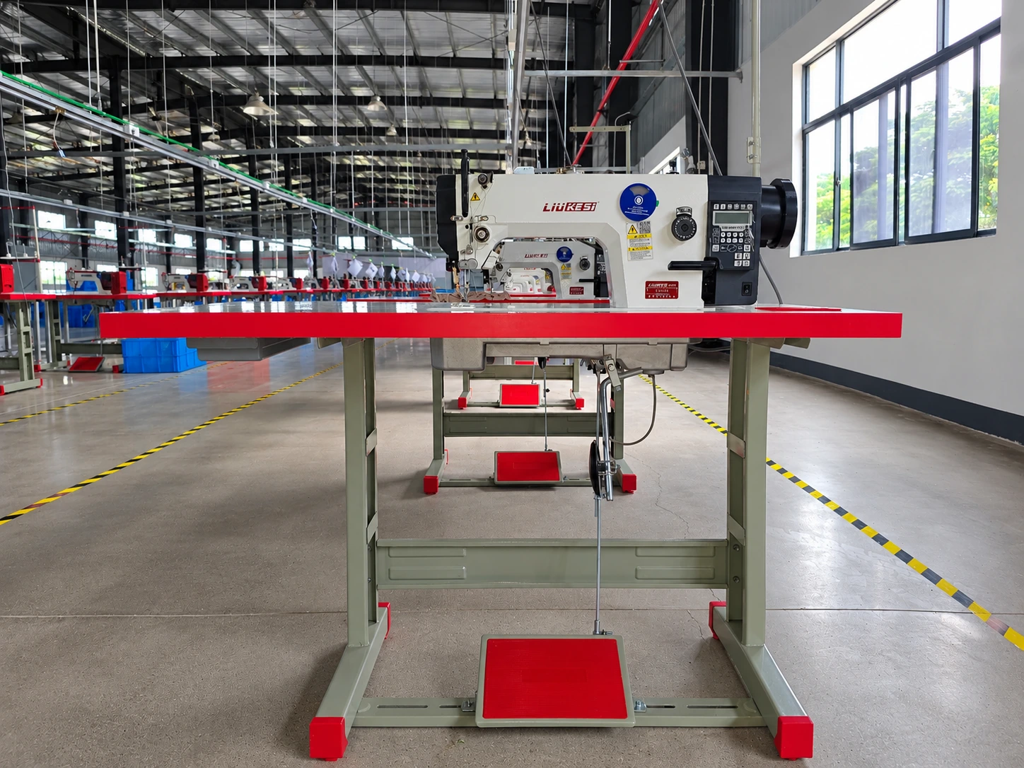 Industrial sewing machine